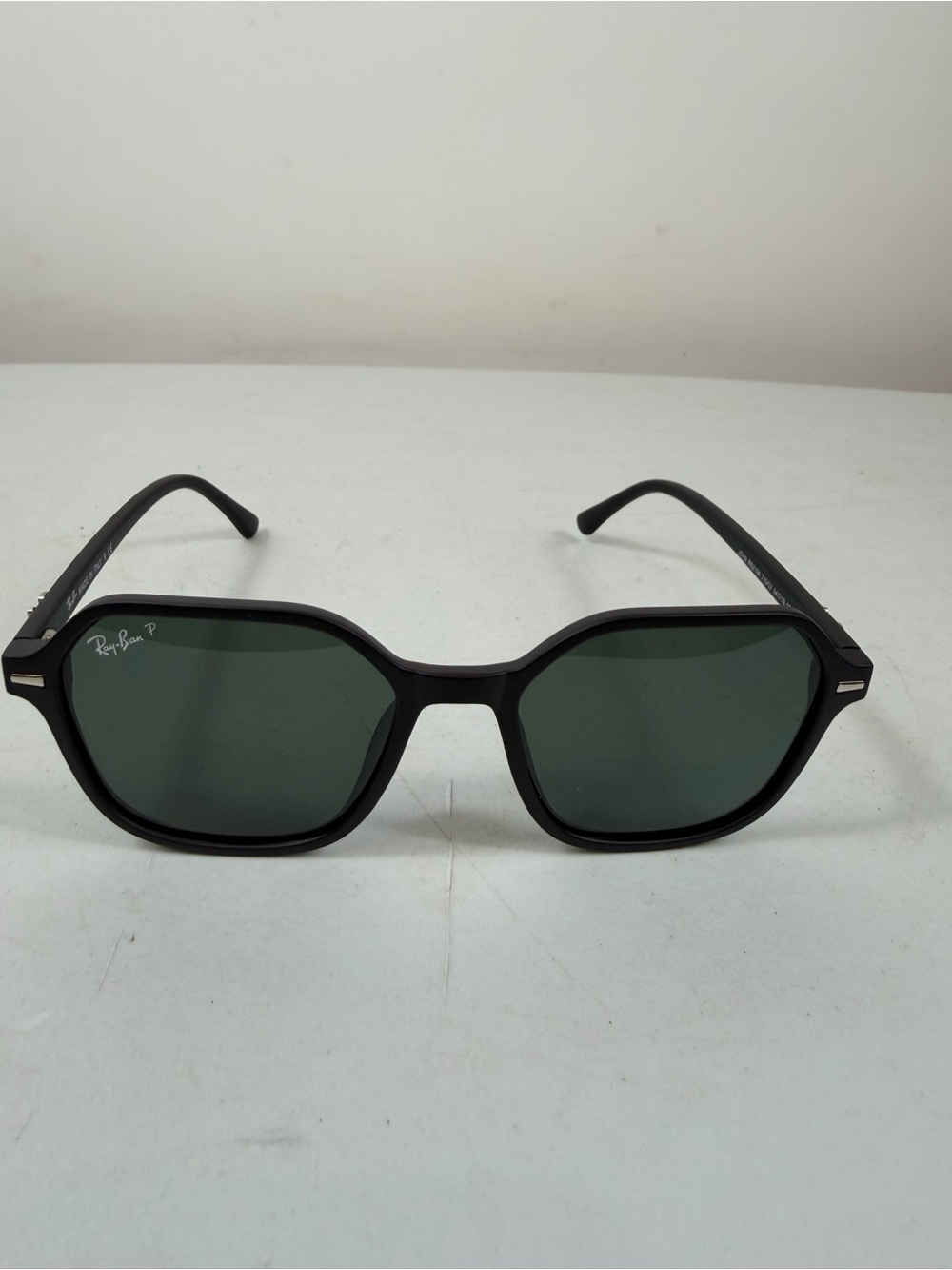 Ray-Ban John RB2194 Round Sunglasses Black Plastic Green Tinted 54-19 150 unisex